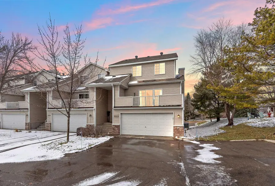 7717 Nicholas Way, Chanhassen, MN 55317 - #2