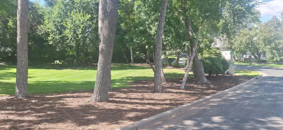 4900 Lakeview Drive, Minneapolis, MN 55424 - #2