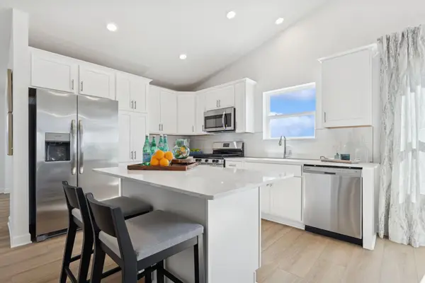 10876 Hemingway Avenue S, Cottage Grove, MN 55016