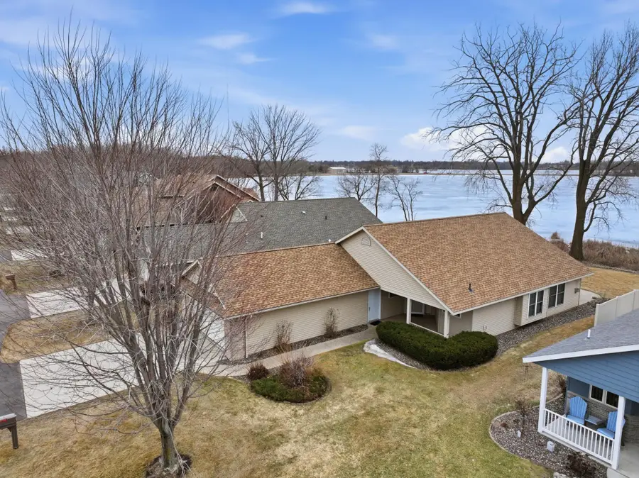321 15th Avenue Nw, Willmar, MN 56201 - #3
