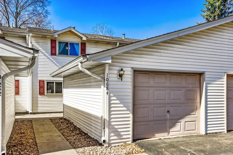 10684 Hummingbird Street Nw, Coon Rapids, MN 55433 - #2