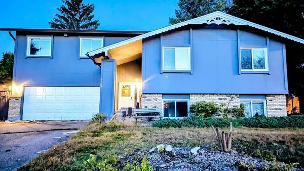 8200 Georgia Court N, Minneapolis, MN 55445