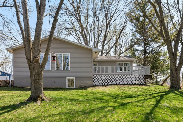 1054 County Road 6 Ne, Stanchfield, MN 55080