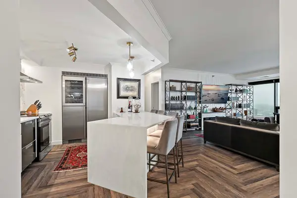 168 6th Street E #4105, Saint Paul, MN 55101