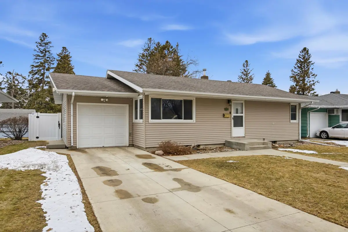 1621 17th Street S, Moorhead, MN 56560 - #1