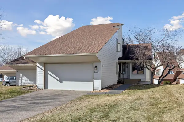 6520 Harbor Place Ne, Prior Lake, MN 55372