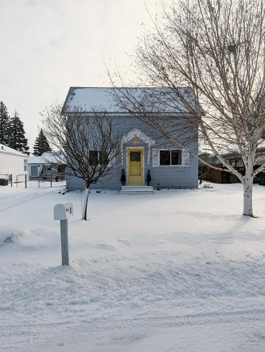 141 5th Avenue N, Casselton, ND 58012 - #3