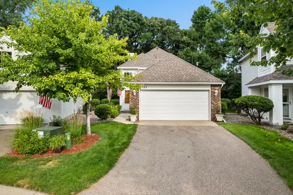 123 Christenson Court Ne, Fridley, MN 55432