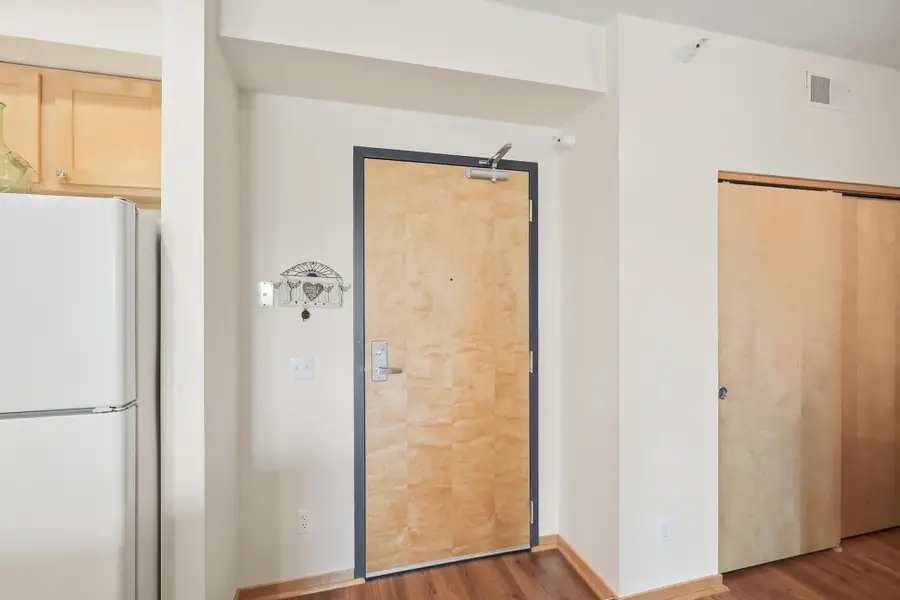 2900 11th Avenue S #402, Minneapolis, MN 55407 - #2