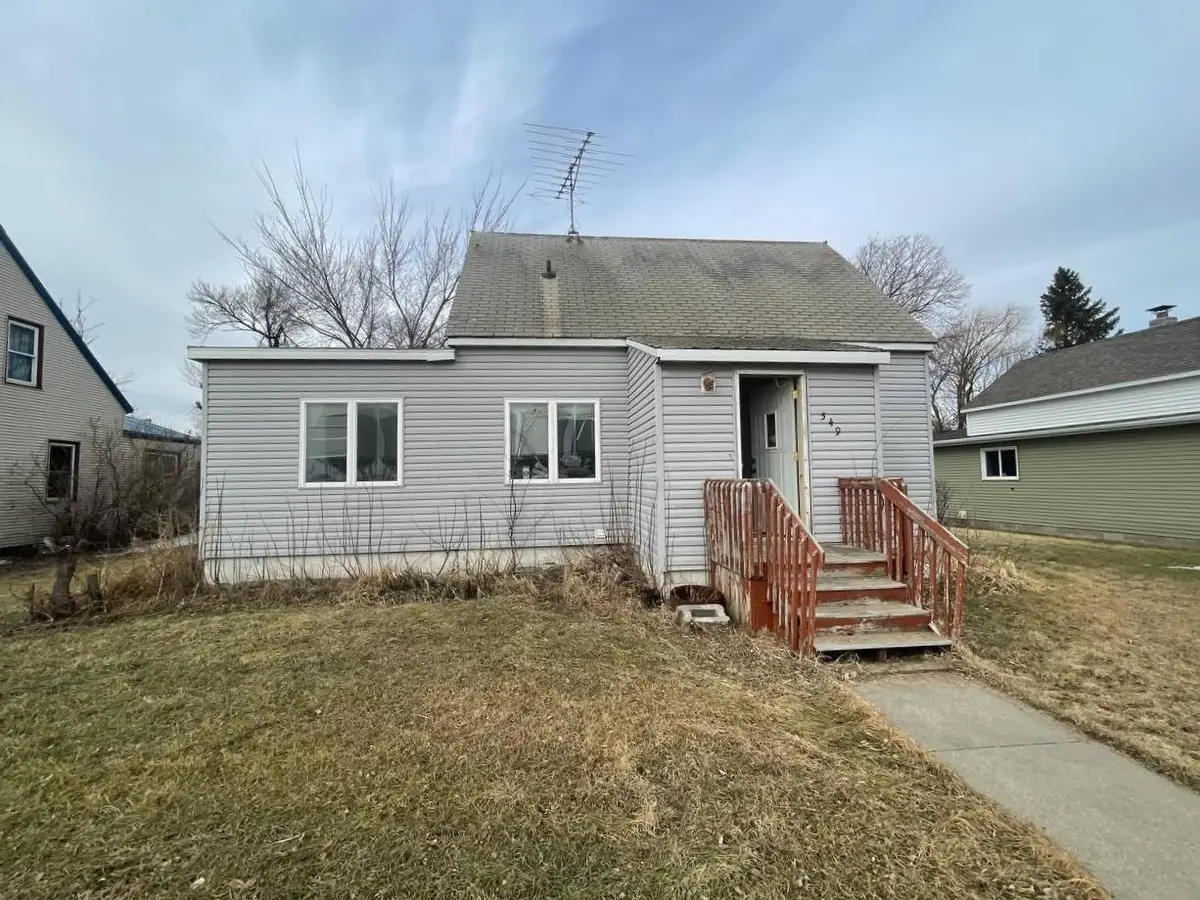 549 1st Avenue W, Halstad, MN 56548 - #1