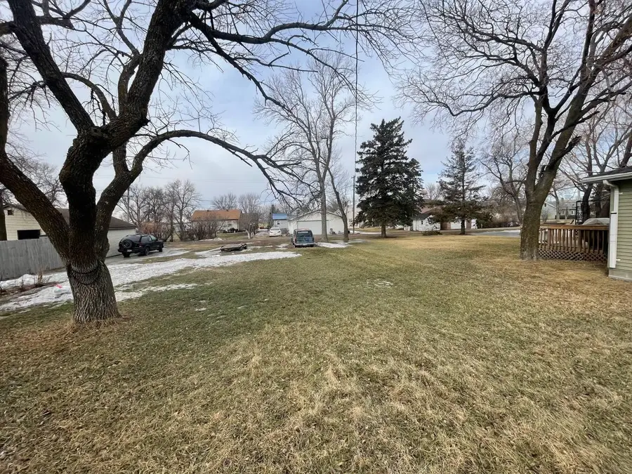 549 1st Avenue W, Halstad, MN 56548 - #2