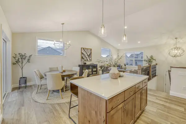 17679 Empire Trail, Lakeville, MN 55044