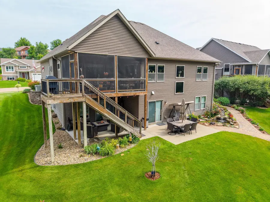 2990 Stone Park Drive Ne, Rochester, MN 55906 - #2