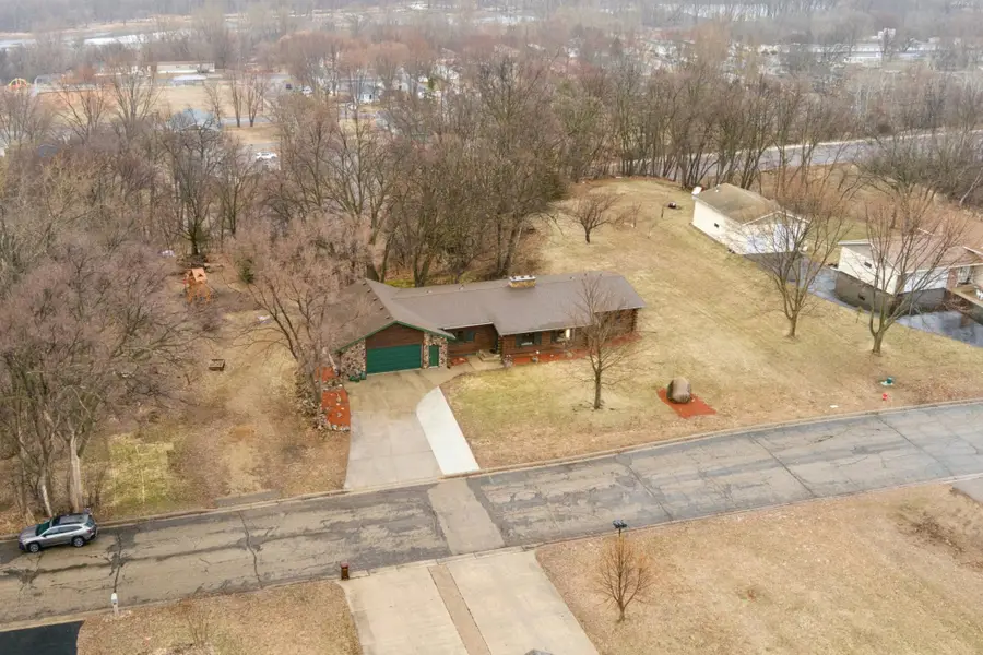 830 W Church Street, Belle Plaine, MN 56011 - #2