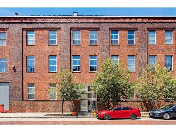 801 Washington Avenue N #221, Minneapolis, MN 55401