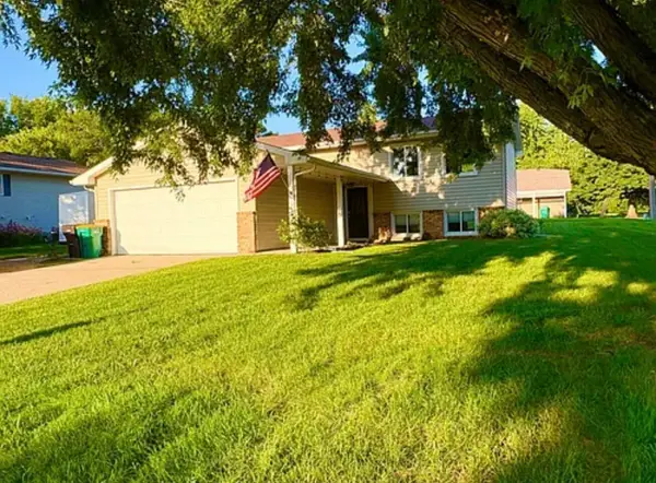 1902 Brookside Drive, Albert Lea, MN 56007