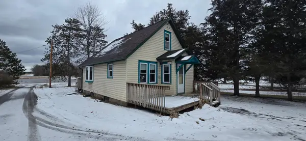 37000 Quinlan Avenue, Center City, MN 55012