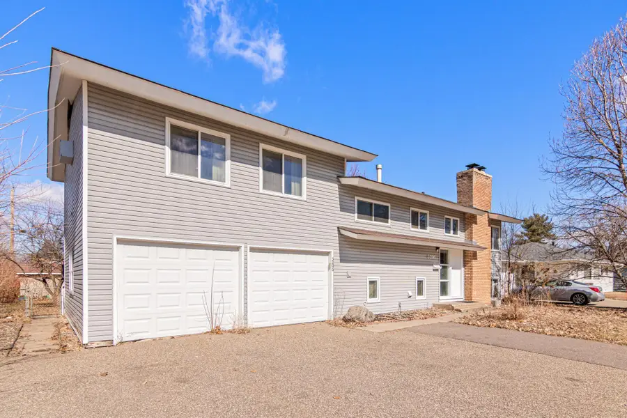3206 63rd Avenue N, Brooklyn Center, MN 55429 - #2