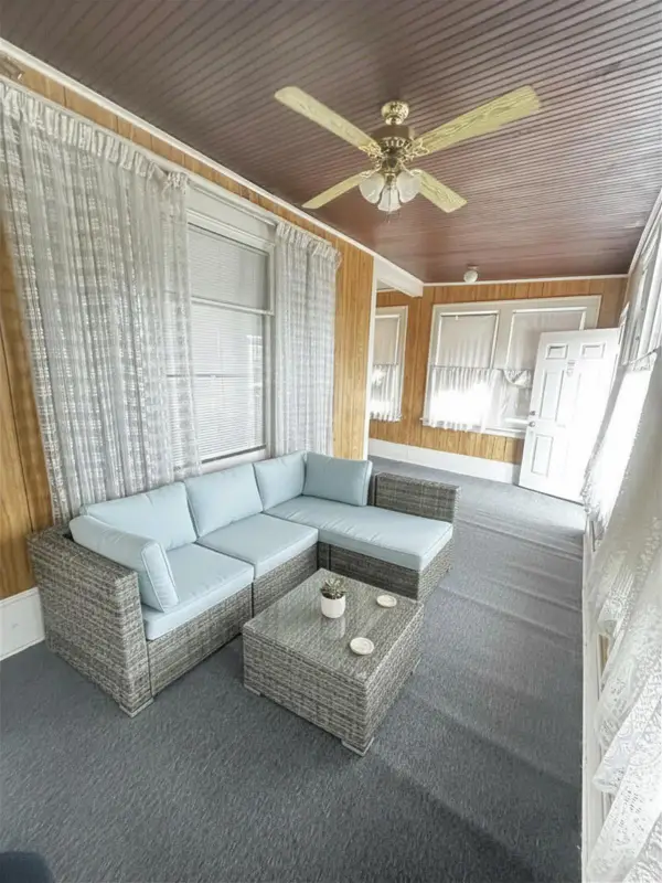 763 Saint Anthony Avenue, Saint Paul, MN 55104