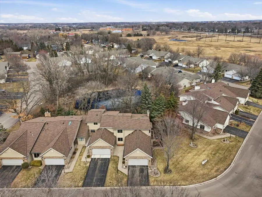 561 Deer Ridge Lane S, Saint Paul, MN 55119 - #2