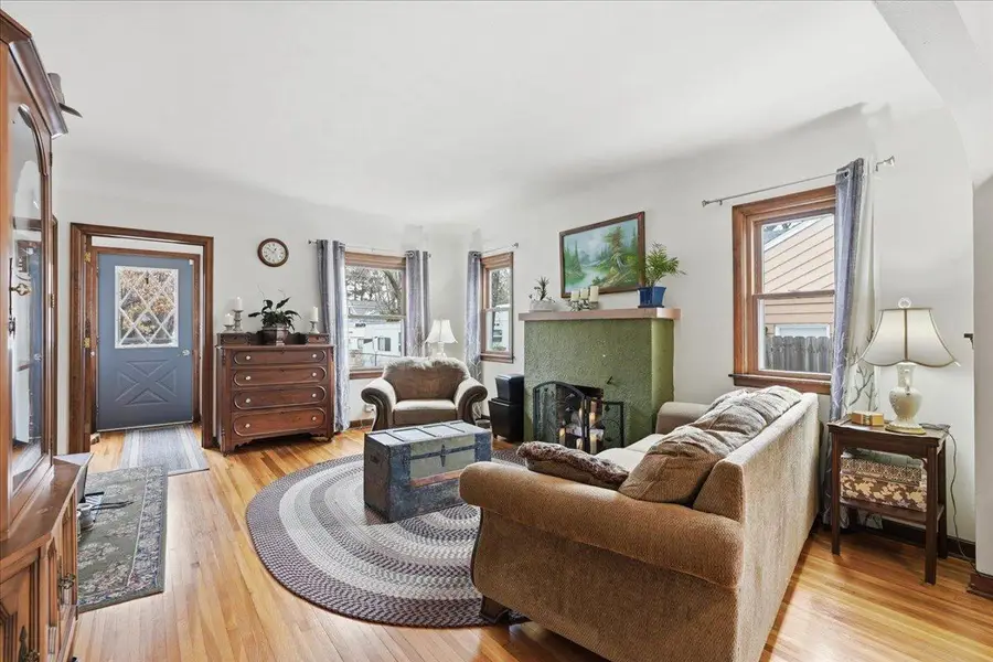 3029 Fairview Avenue N, Saint Paul, MN 55113 - #3