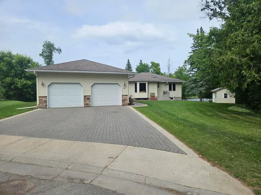 1217 Taft Street E, Thief River Falls, MN 56701 - #3
