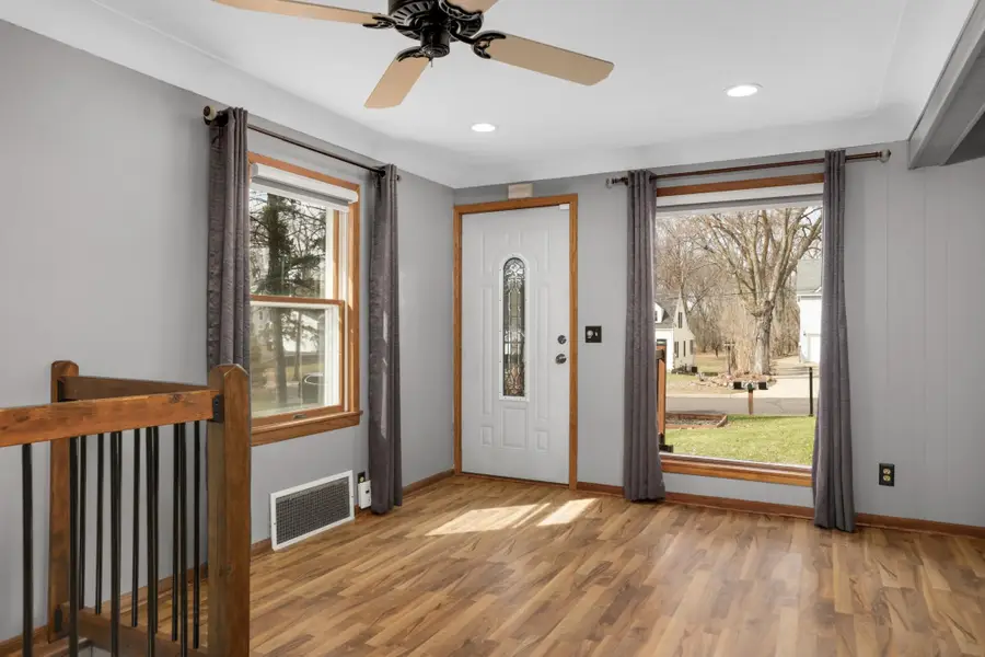 1714 Howard Street N, Saint Paul, MN 55109 - #2