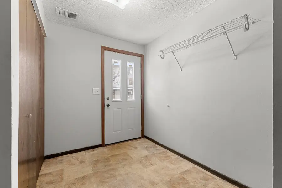 2361 Dorland Lane E, Saint Paul, MN 55119 - #3