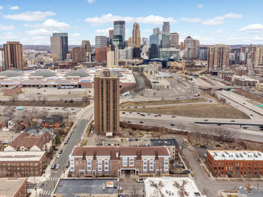 308 E 18th Street #303, Minneapolis, MN 55404 - #2
