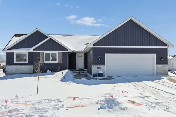 1100 Susan Lane, Roberts, WI 54023