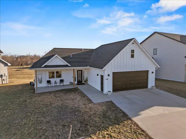 1218 Summit Cove, Dassel, MN 55325