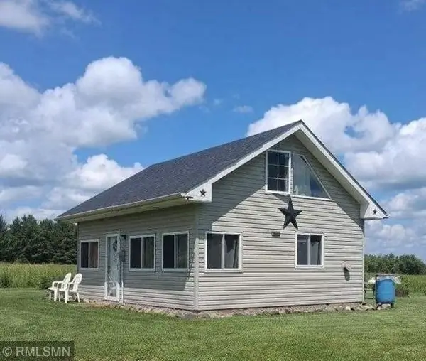 27048 Hawthorn Road N, Hinckley, MN 55037