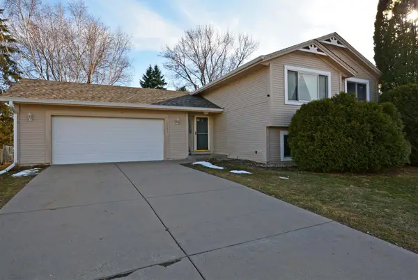 7581 23rd Street N, Saint Paul, MN 55128