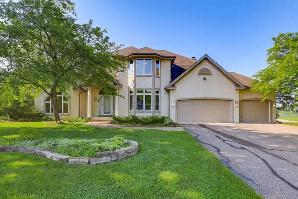 18715 24th Avenue N, Minneapolis, MN 55447