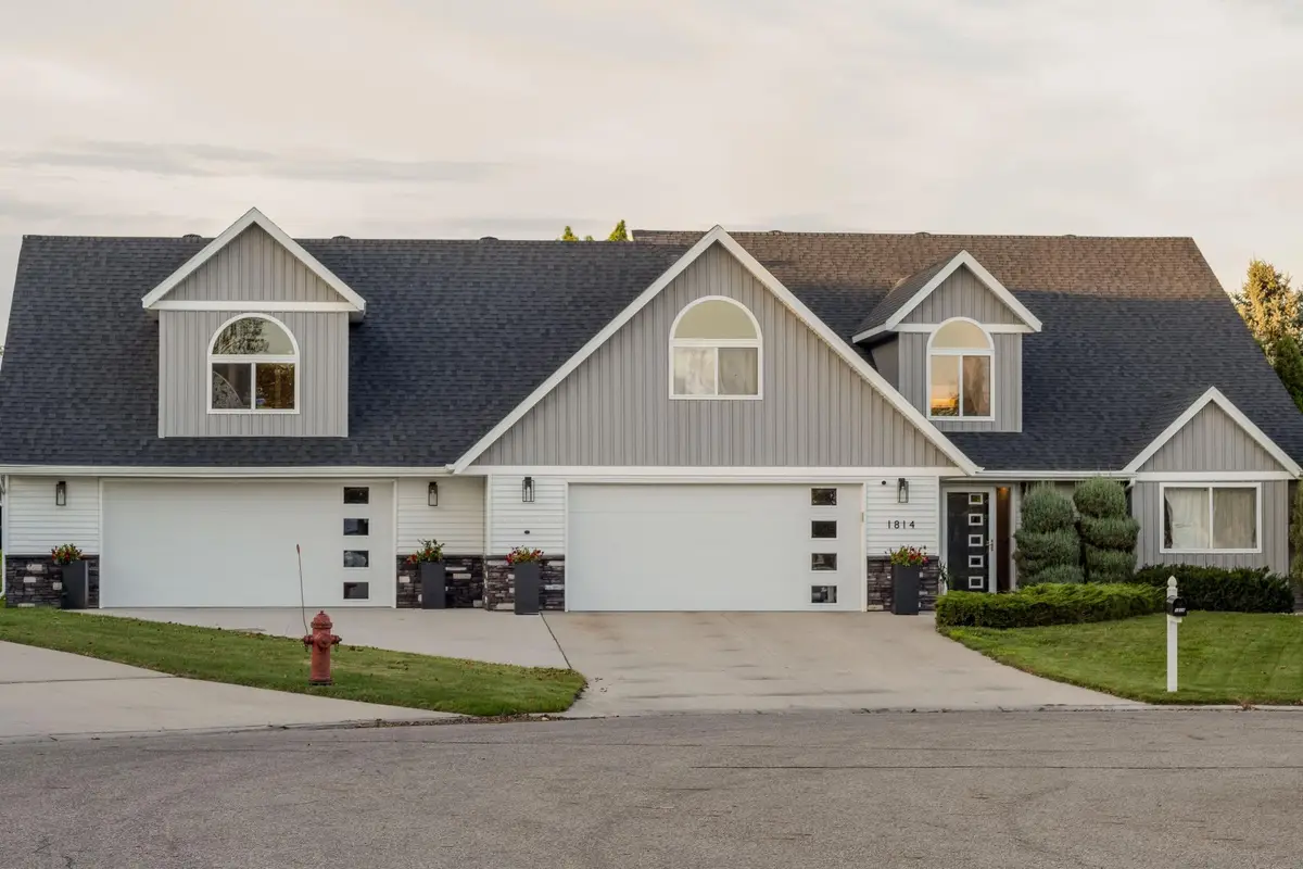 1814 Brentwood Court, West Fargo, ND 58078 - #1