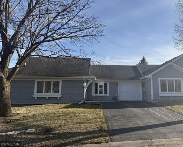 518 Devonshire Drive, Norwood Young America, MN 55397