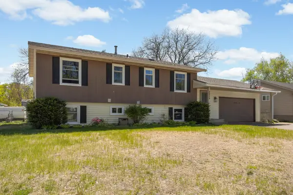 3909 81st Avenue N, Minneapolis, MN 55443