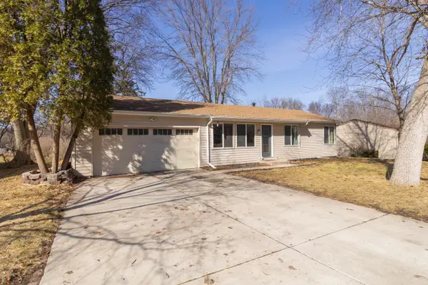 112020 Faber Lane, Chaska, MN 55318