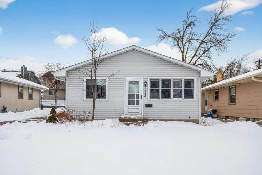 2354 Burke Avenue E, North Saint Paul, MN 55109 - #2
