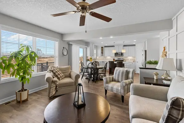 9954 5th Street Lane N, Lake Elmo, MN 55042