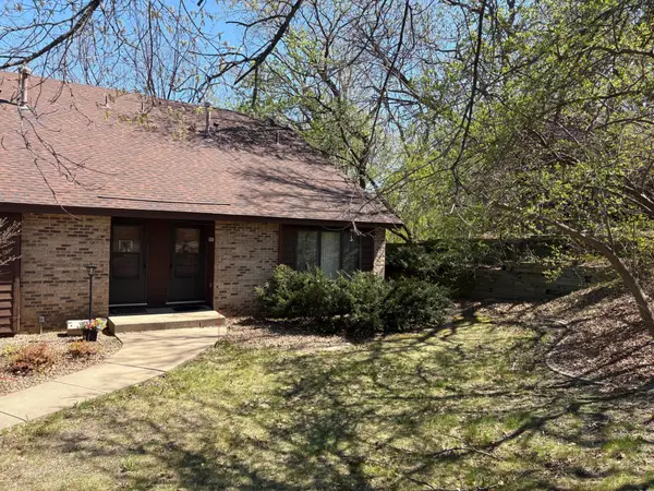 3904 Rahn Road, Saint Paul, MN 55122