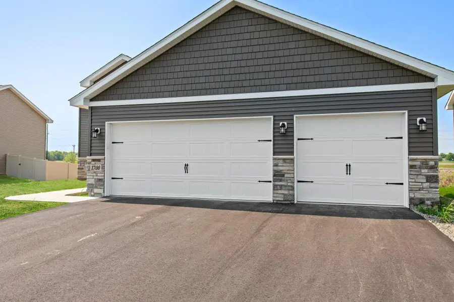 581 Sienna Drive, Watertown, MN 55388 - #2