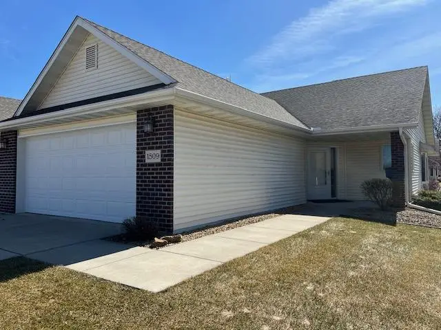 1509 Glenridge Drive, Prescott, WI 54021 - #2