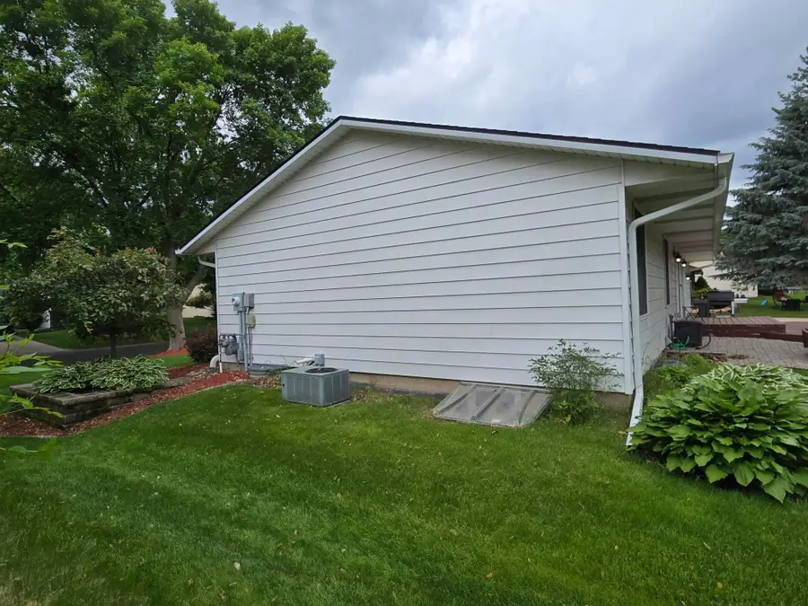 9966 108th Avenue N, Maple Grove, MN 55369 - #3