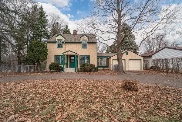 2697 Stillwater Road E, Saint Paul, MN 55119