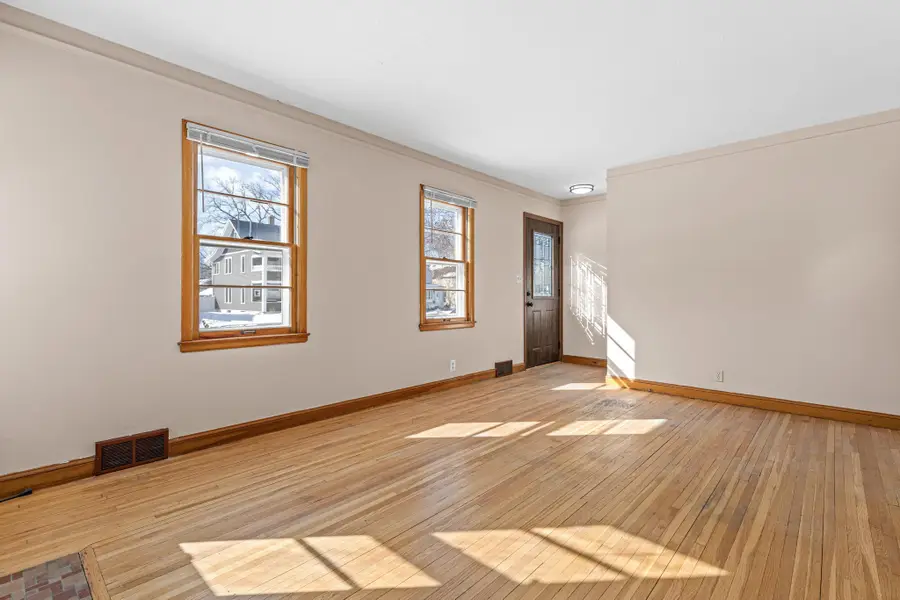 21 7th Avenue N, Hopkins, MN 55343 - #2