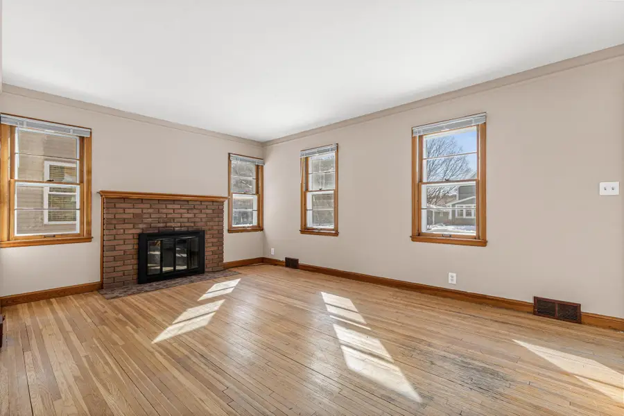 21 7th Avenue N, Hopkins, MN 55343 - #3