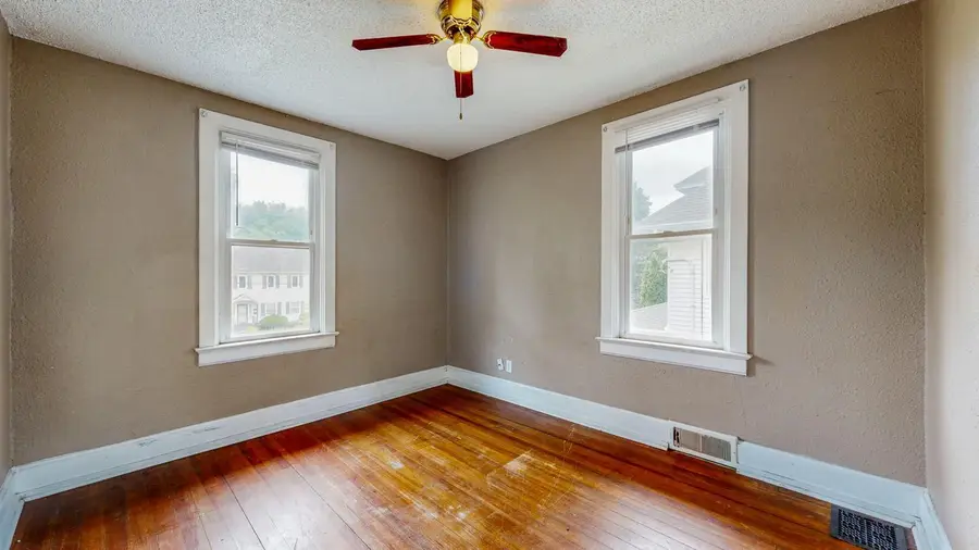 926 2nd Street Nw, Rochester, MN 55901 - #3