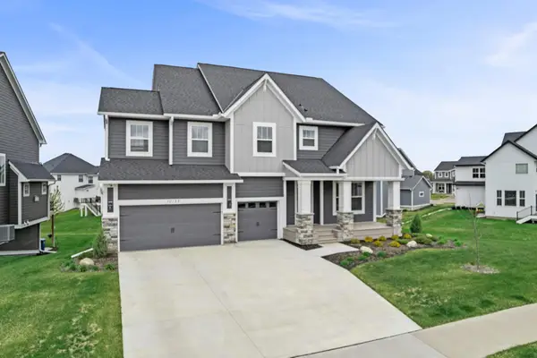 10122 Shadyview Lane N, Maple Grove, MN 55311