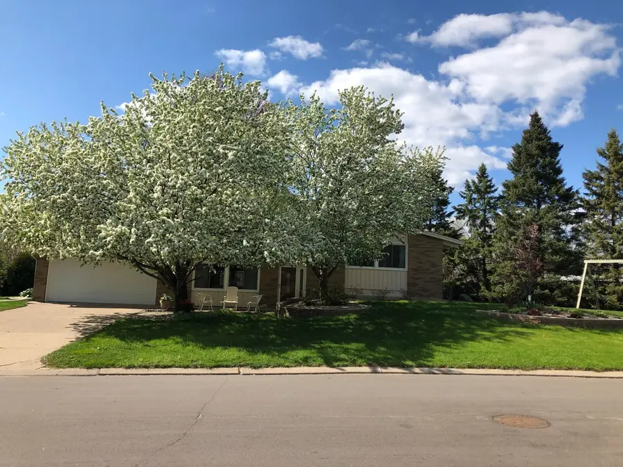 3141 Hillsboro Avenue N, Minneapolis, MN 55427 - #3